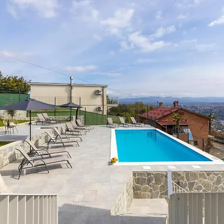 Amazing In Bregi With House Sea View Appartement *