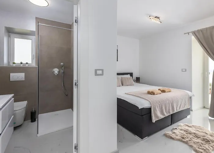 Apartament Gorgeous In Bregi With Sauna Breza
