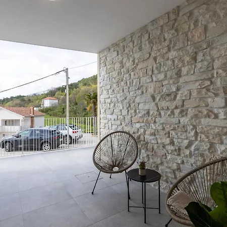 Amazing In Bregi With House Sea View Apartment